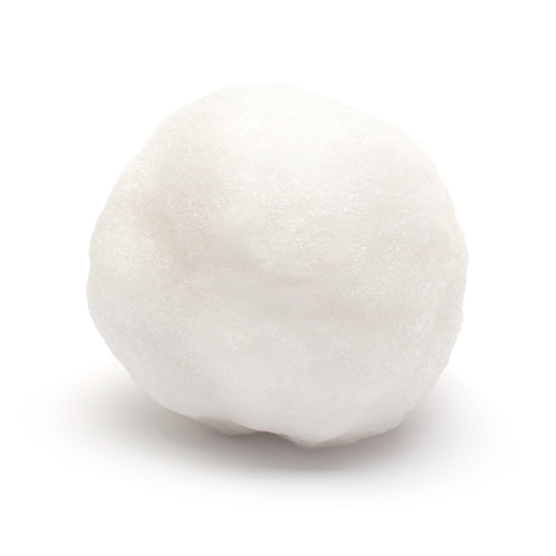 Boule de neige isolé sur fond blanc