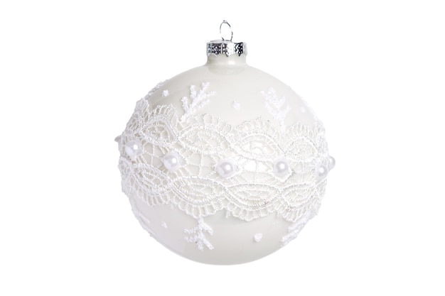 Boule de Noël, beaux jouets de Noël sur fond blanc