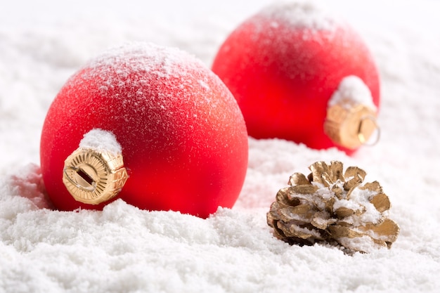 Boules de Noël colorées