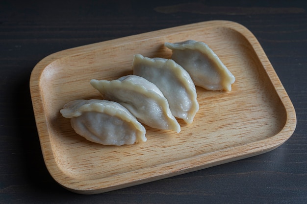 Boulettes de porc Gyoza, cuisine japonaise populaire