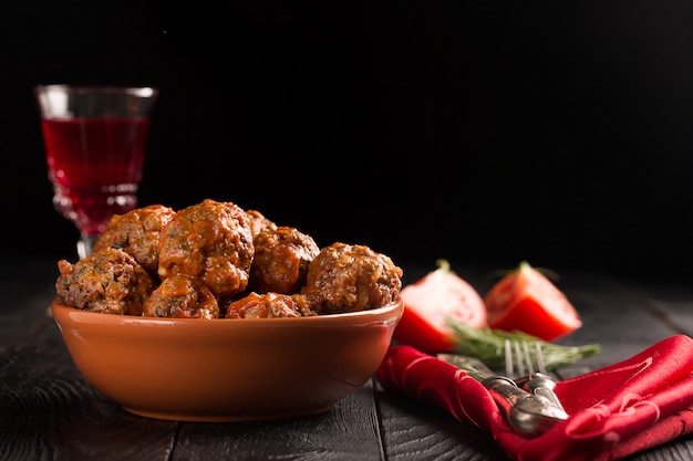 Boulettes de viande à la sauce tomate