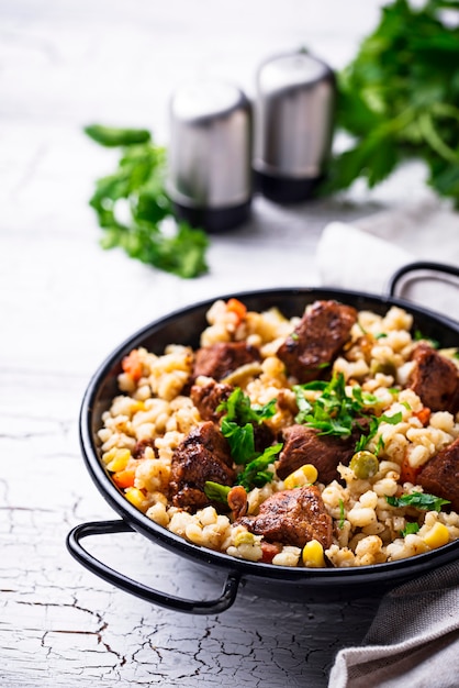 Boulgour à la viande et aux légumes