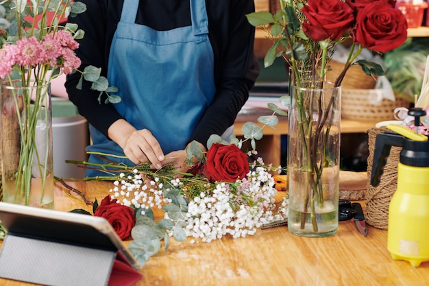 Photo bouquet d'arrangement de fleuriste