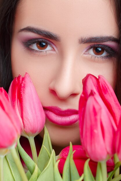 Bouquet de femme avec tulipe