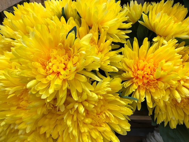 Bouquet de fleurs artificielles en plastique