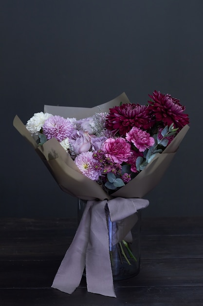 Bouquet de fleurs dans un vase