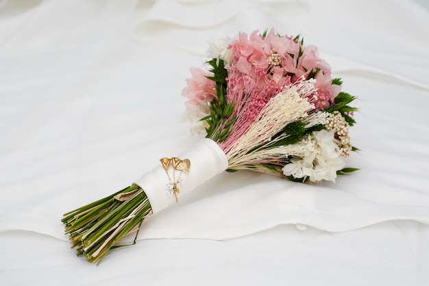 Photo bouquet de fleurs romantique