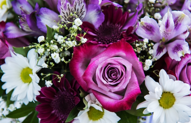 Bouquet de fleurs roses