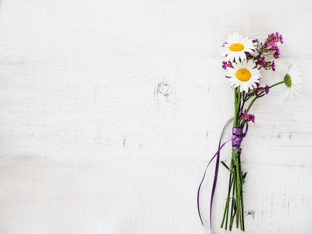 Bouquet de fleurs sauvages