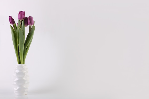 Bouquet de fleurs de tulipes fond de concept de carte de Saint Valentin