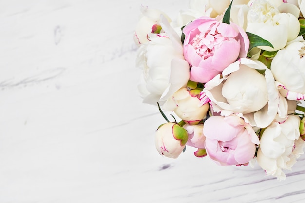 Bouquet de fond de pivoine rose et blanc