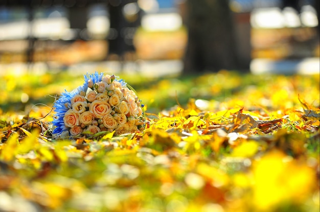 Bouquet de mariée de fleurs différentes