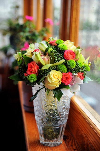 Bouquet de mariée de fleurs différentes