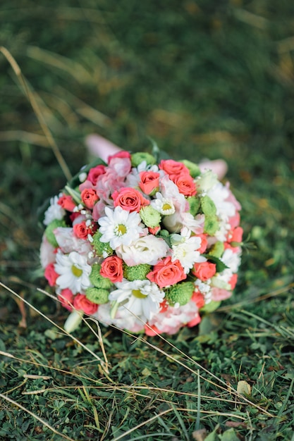 Photo bouquet de mariée, fleurs, roses, beau bouquet