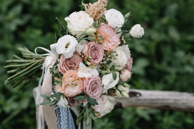 Photo le bouquet de la mariée