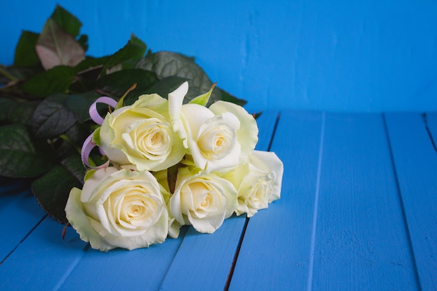 Bouquet de roses blanches