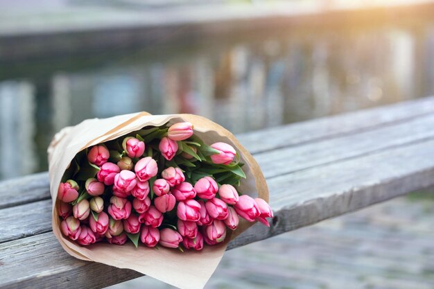 Bouquet de tulipes roses