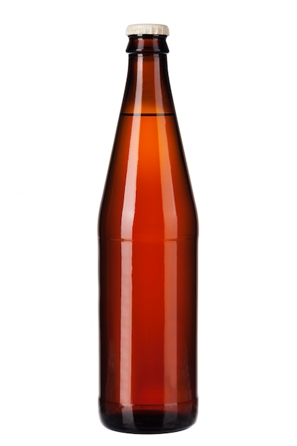 Photo bouteille de bière brune isolée