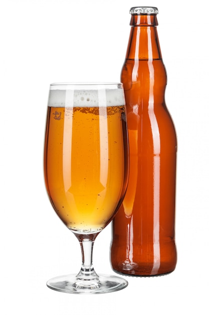 Bouteille de bière et verre à bière