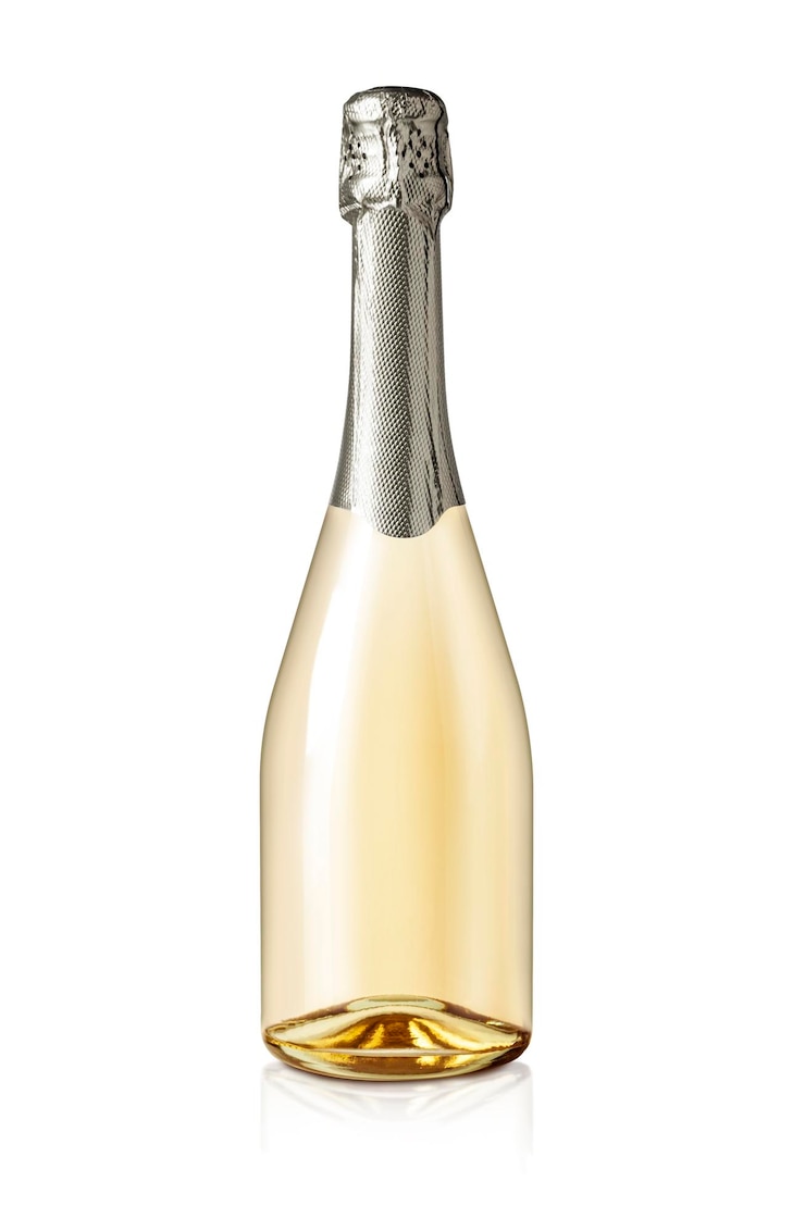 Photo bouteille de champagne jaune isolé sur fond blanc