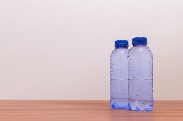 Bouteille d'eau potable. eau potable pour la santé