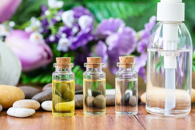 Photo bouteille d'huile essentielle pour massage spa