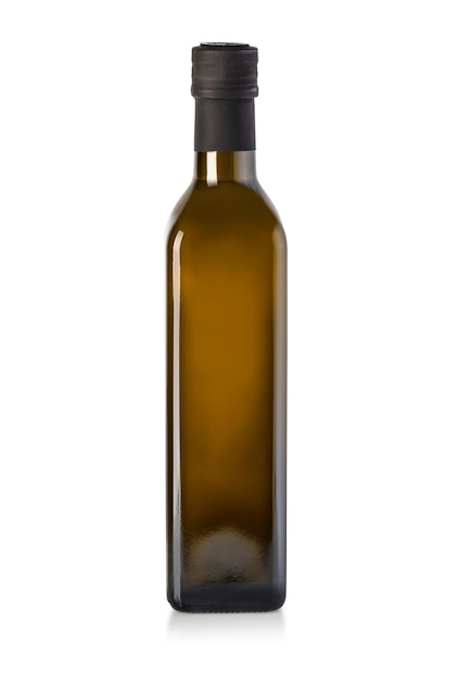 Bouteille d'huile d'olive isolée