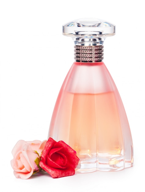 Photo bouteille de parfum isolé