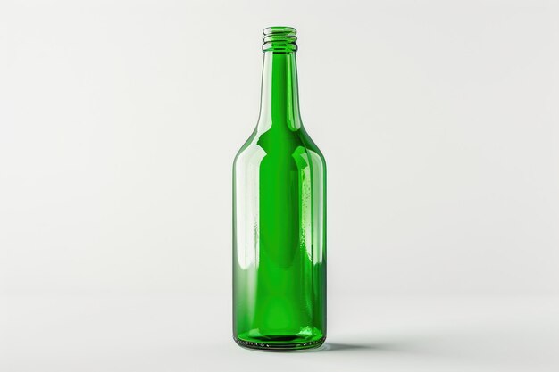 bouteille de verre verte isolée sur fond blanc