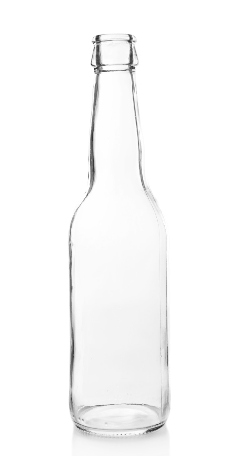 Photo bouteille en verre vide isolé sur blanc