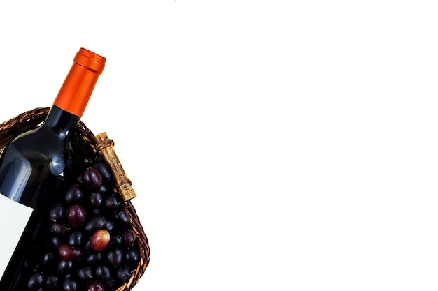 Bouteille de vin et raisins