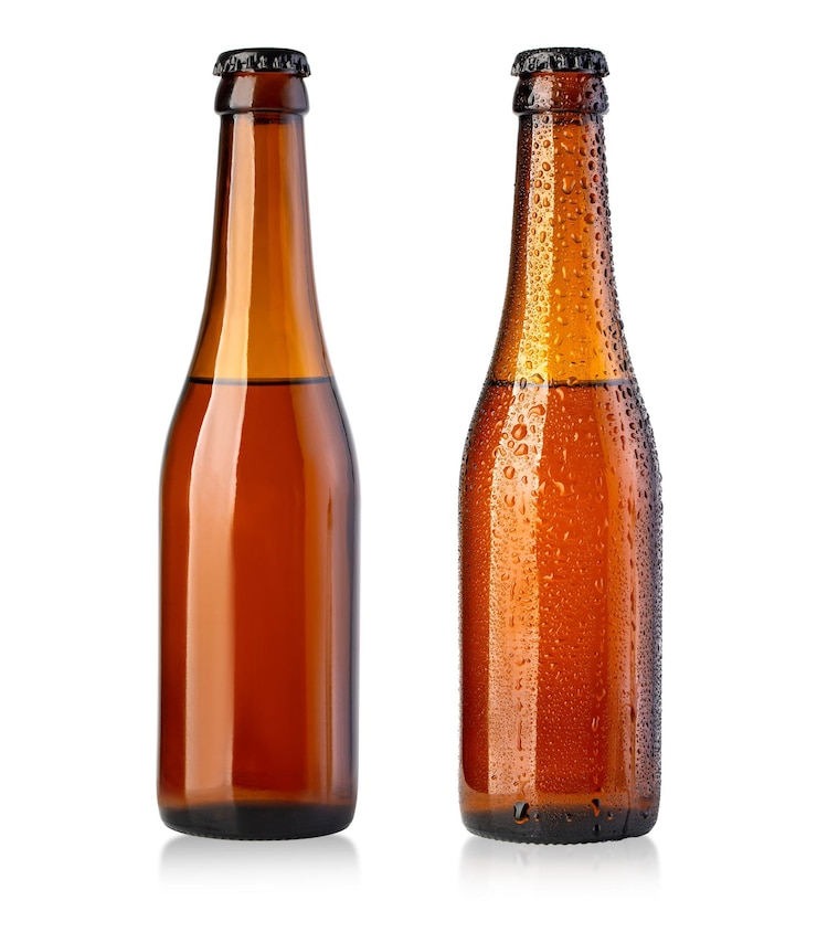 Photo bouteilles de bière brunes