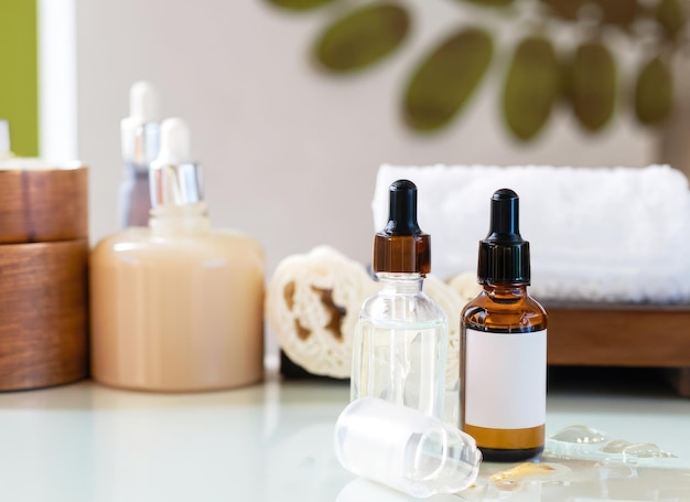 Bouteilles sur le fond de la salle de spa sérum de soin de la peau ou cosmétiques naturels avec huile essentielle Ai généré