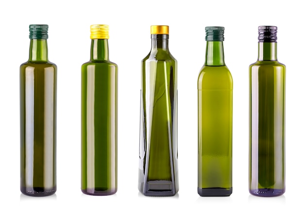 bouteilles d'huile d'olive isolé sur fond blanc.