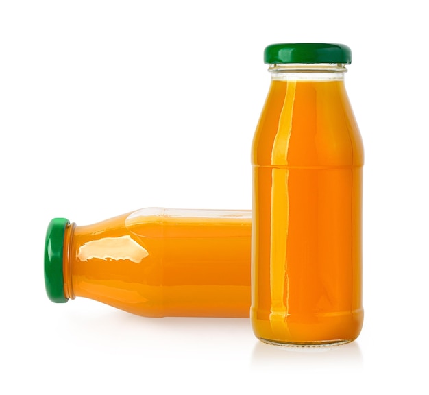 Bouteilles de jus d'orange isolé sur fond blanc