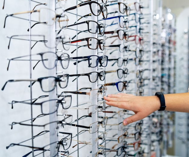 Boutique de lunettes.