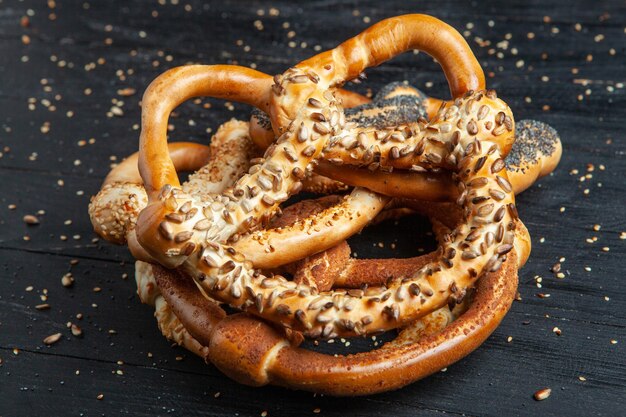 Bretzels mous maison fraîchement préparés