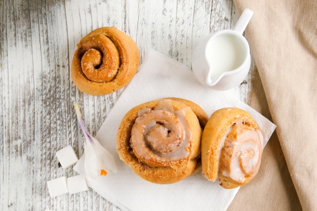 Brioches à la cannelle douce