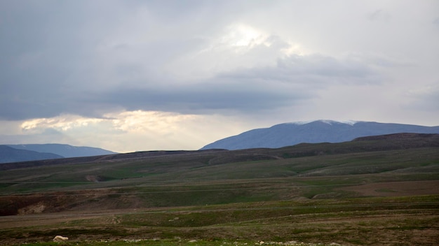 Brise de vallée et de montagne dans le village