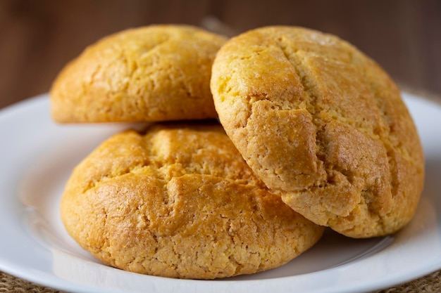 (Broa de Milho) - Biscuits traditionnels brésiliens.