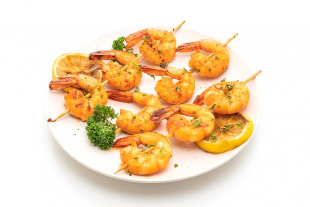 Brochettes de crevettes tigrées grillées au citron