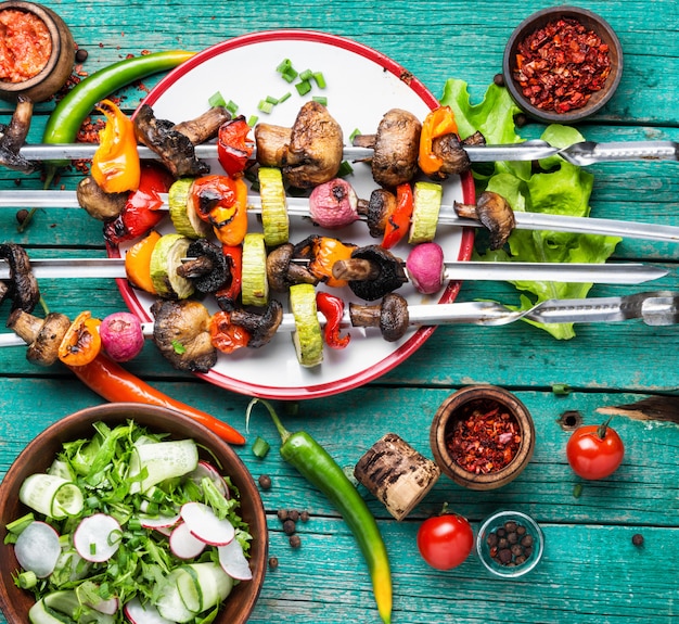 Brochettes de légumes grillés