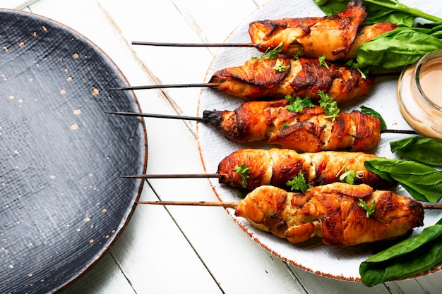 Brochettes de poulet viande barbecue