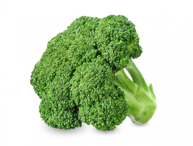 Brocoli isolé sur fond blanc