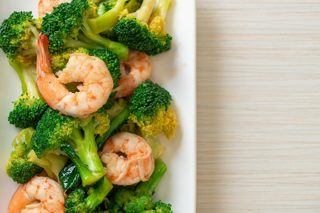 Brocoli sauté aux crevettes