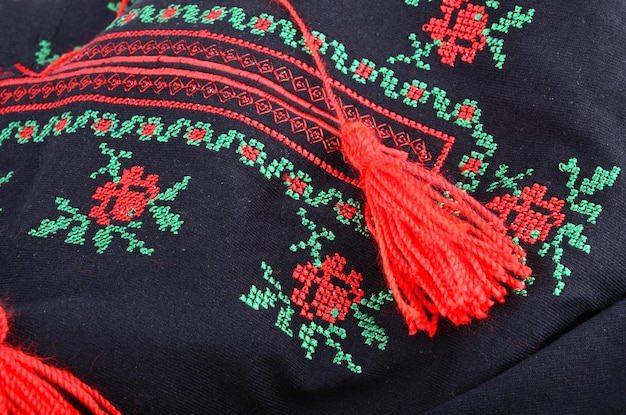 Broderie ukrainienne traditionnelle