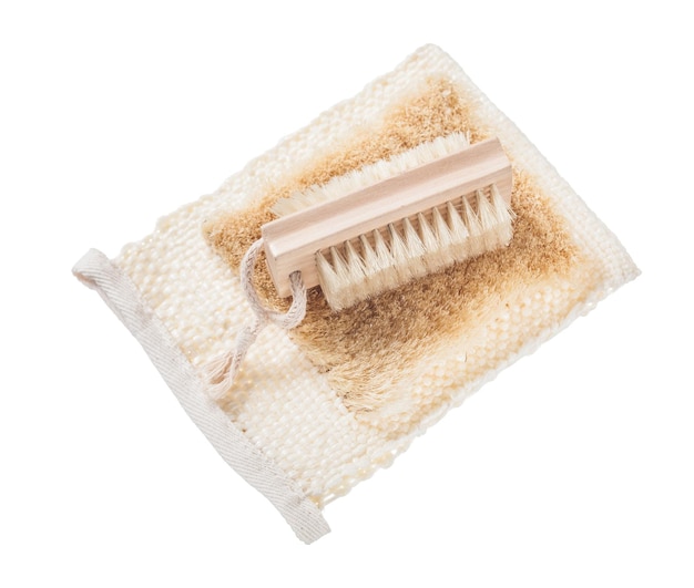 Brosse de bain brin de bast isolé sur blanc