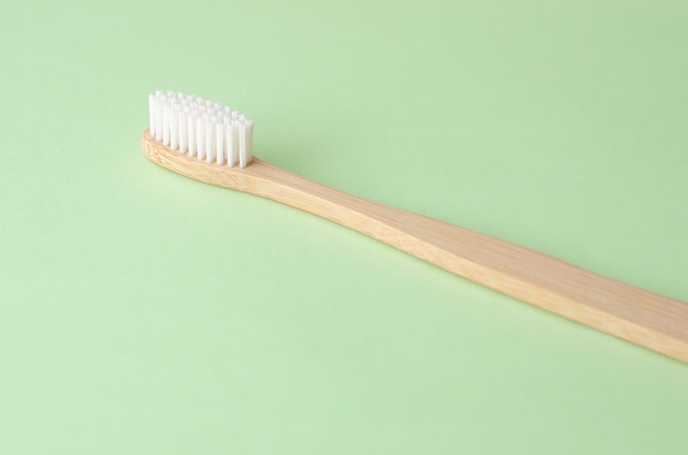 Brosse à dents en bambou naturel