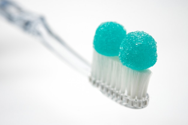 Brosse à dents avec des bonbons