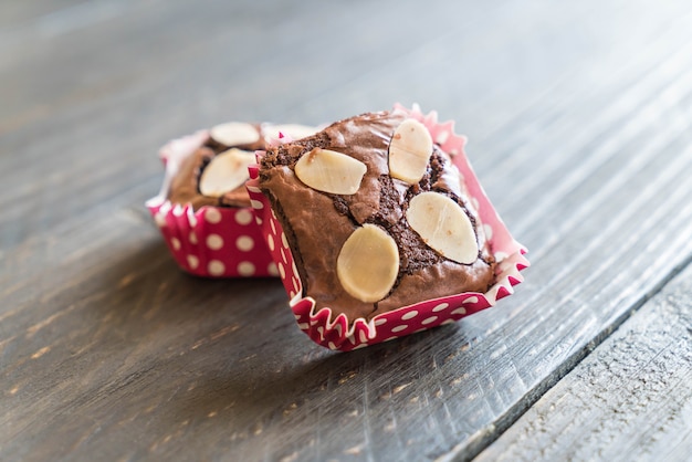 brownies au chocolat sur bois